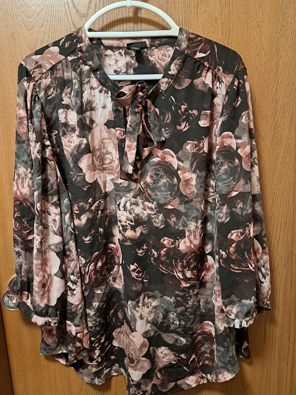 torrid Mauve and Black Floral Tie-Neck Blouse